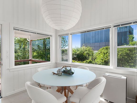4th image of 9 Burnett St