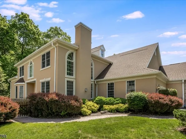 16 Wyckoff Way, Chester Twp., NJ 07930