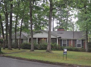 225 Shirley Dr, Florence, AL 35633