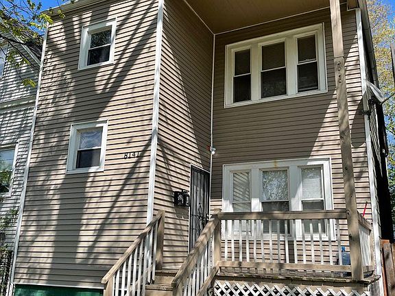 2nd image of 8141 S Escanaba Ave #1