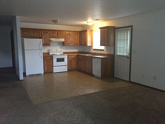 3rd image of 608 N Austin St APT B
