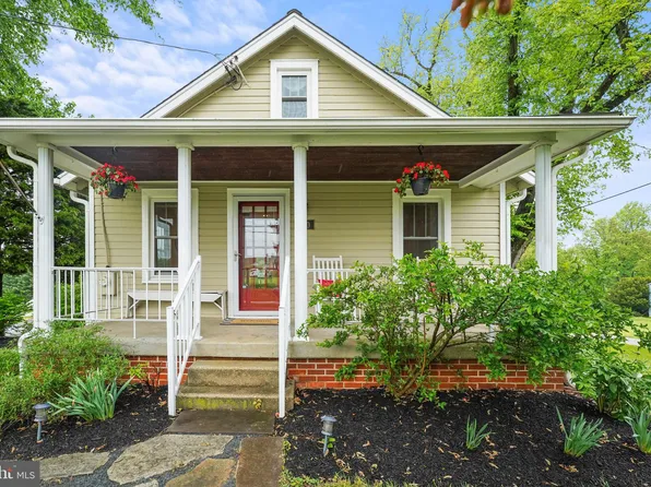 1110 Briggs Chaney Rd, Silver Spring, MD 20905