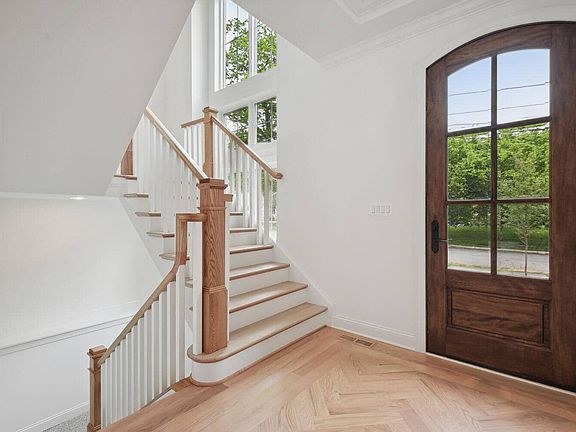 Arched entry, herringbone underfoot