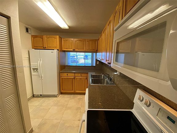 2nd image of 4525 W 20th Ave #123