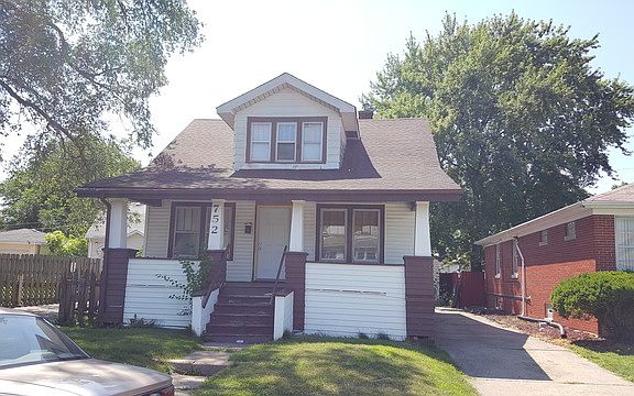 2nd image of 752 Newell Ave
