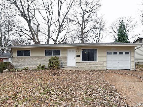 3rd image of 1980 Parker Rd