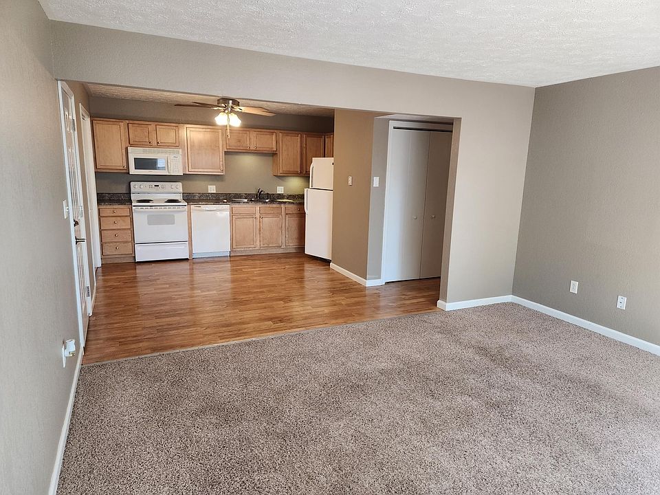 Kitchen - Open Concept with Hardwood Floors