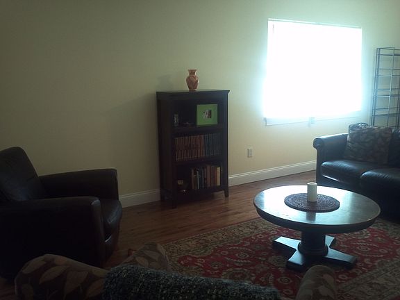 LIVING ROOM2