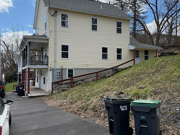 2nd image of 409 Delaware St