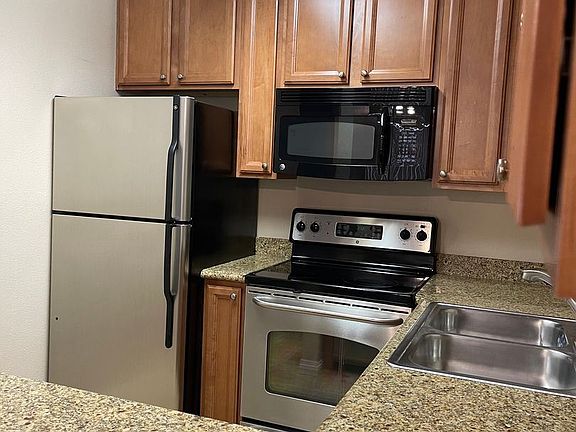 4th image of 508 Woodside Oaks APT 6