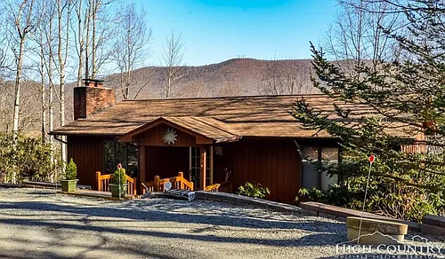 354 Maplewood Cir Photo 1