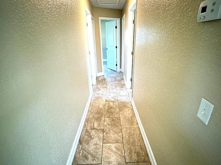 230 Crown Blvd — Photo 15