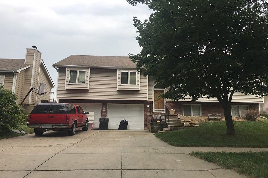 1st image of 6812 Stephanie Ln