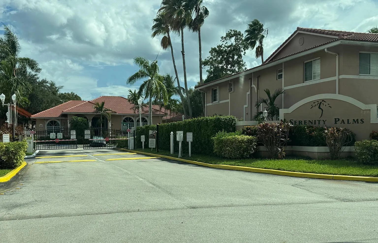 2 bed, 2.0 bath, 942 sqft, $2,250 — Photo 1