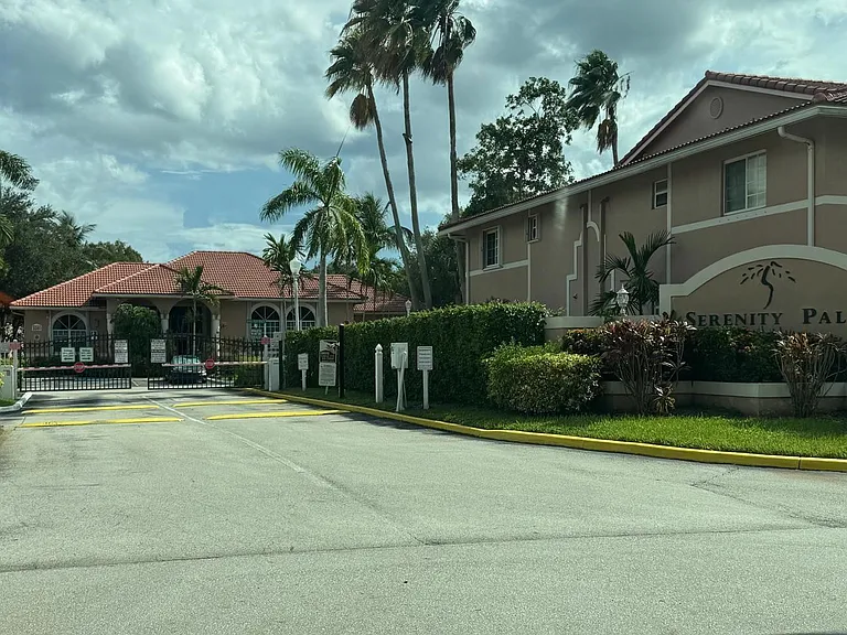 3221 Sabal Palm Mnr #105 — Photo 1