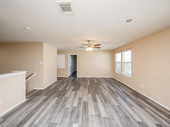 3rd image of 21731 Stoney Bluff Ln