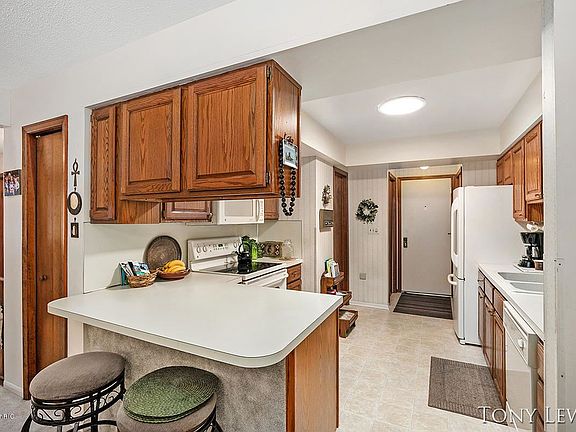 5th image of 2213 Edington Dr SE #120