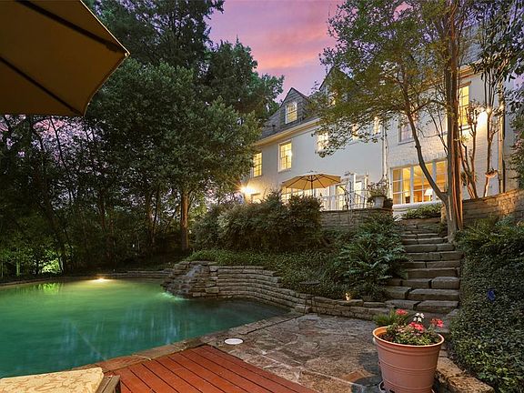 4th image of 1333 W Canterbury Ct