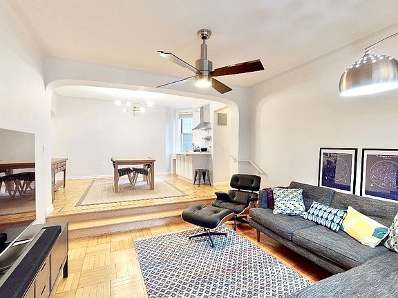 5th image of 145 Hicks St APT A15