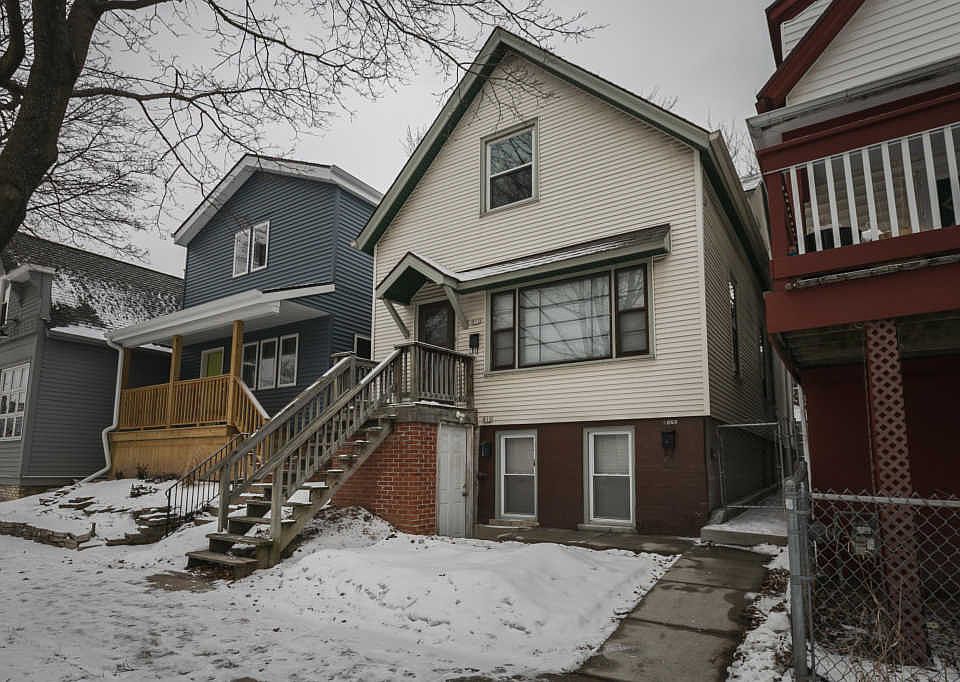 1st image of 810 E Wright St #812