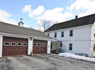 27 Pleasant St, Ellsworth, ME 04605