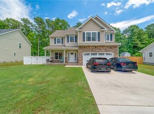 123 York Dr, Yorktown, VA 23690