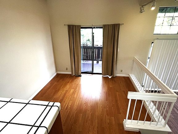 3rd image of 43975 Cerro Ct