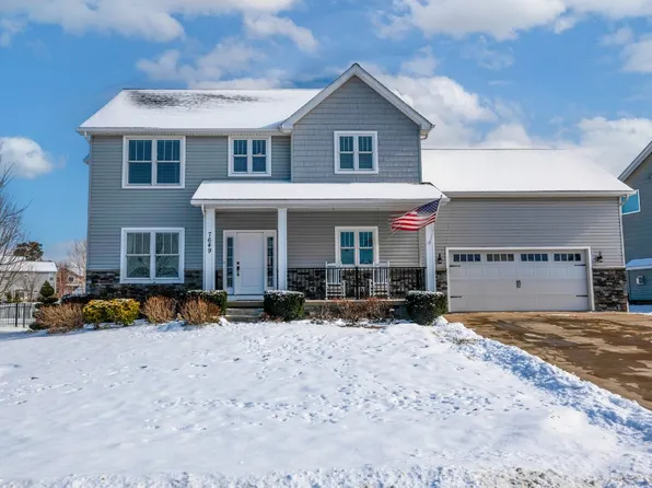 7649 Oakwilde Dr, Fairview, PA 16415