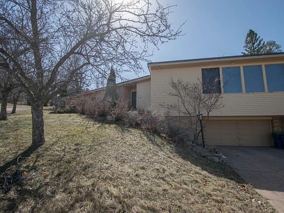 2nd image of 1101 Highland Park Blvd