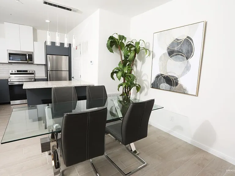 901 Yuma Ave #1806 — Photo 5