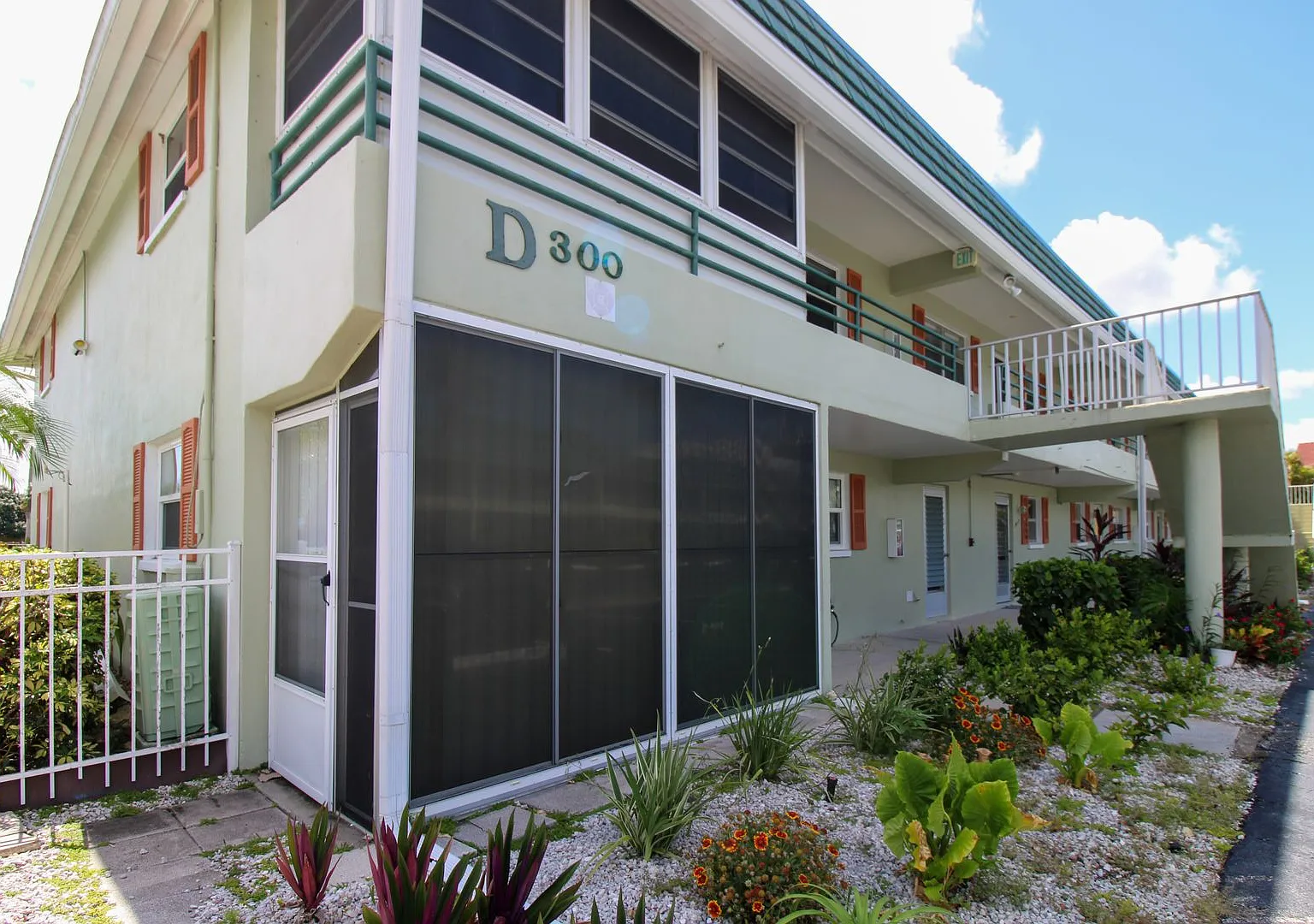** Lely Area ** 55 Plus Community ** Unfurnished 2 Bed\2 Bath Condo On The 2nd Floor ** No Elevat... — Photo 2