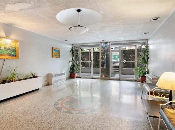 2835 Webb Avenue image 16 of 18