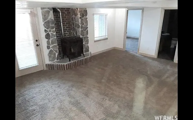 3 bed, 2000 sqft, $2,150 — Photo 4