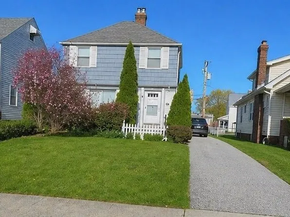 367 E 211th St, Euclid, OH 44123
