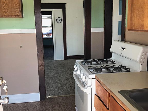3rd image of 3020 Grand Ave APT 3