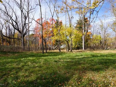 Carlton Dr, Eastlake, OH, 44095