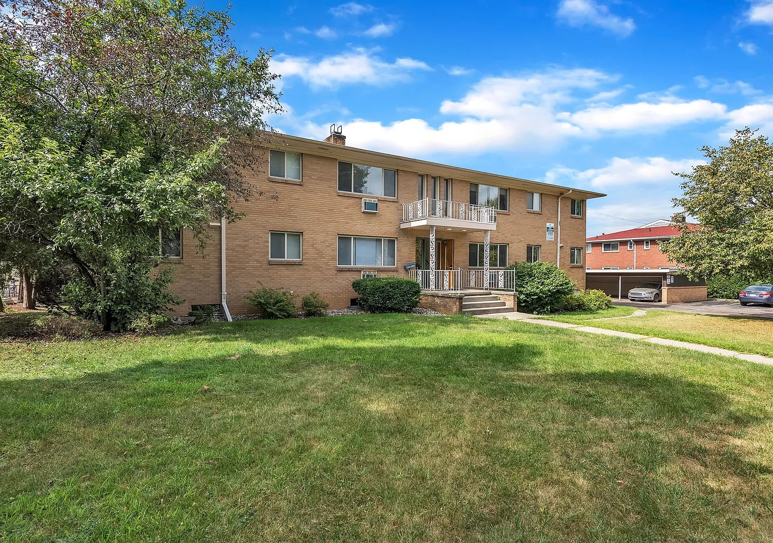 Old Canton Lane (Hodge Apartments, LLC) — Photo 4