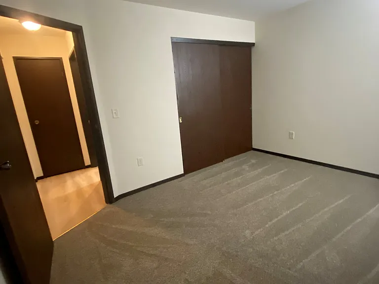 1712 S 115th Ct #3 — Photo 7