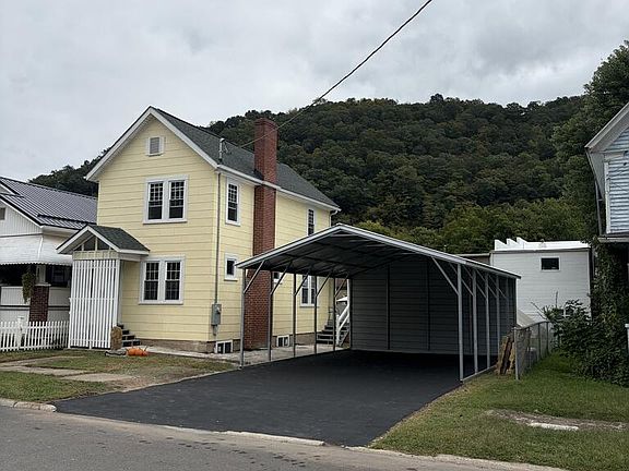 2nd image of 277 Main St