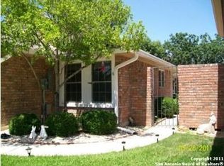414 Vicksburg Ave, Kerrville, TX 78028