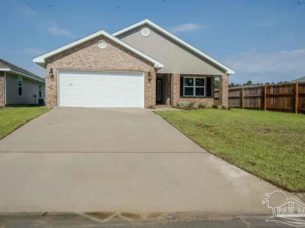 935 Pine Top Ln #8B, Cantonment, FL 32533