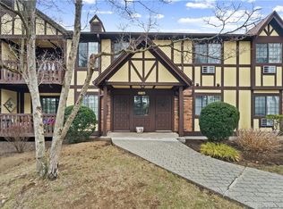 21 Roxbury Ln UNIT 21, Bridgeport, CT 06606