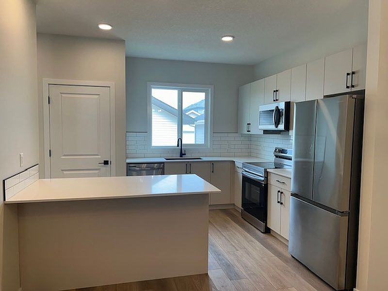 Spruce Grove House for rent - 3 Bedrooms — photo 5