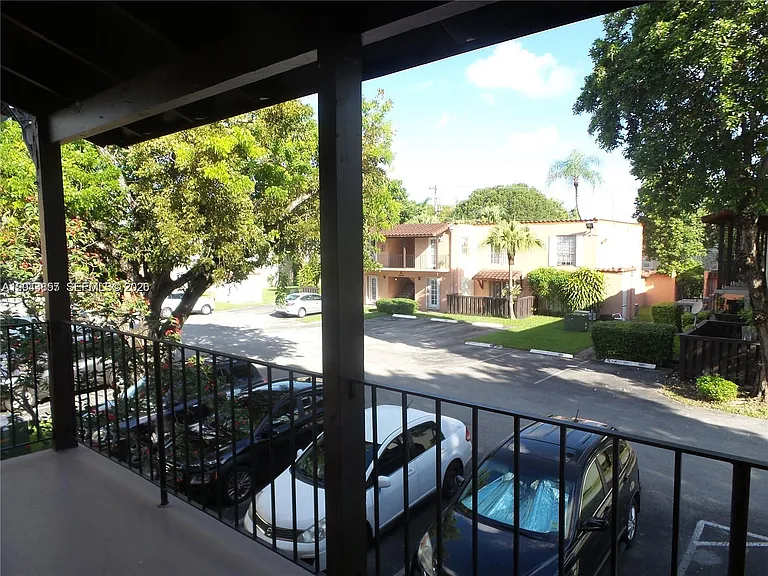 10794 N Kendall Dr #B22 — Photo 16