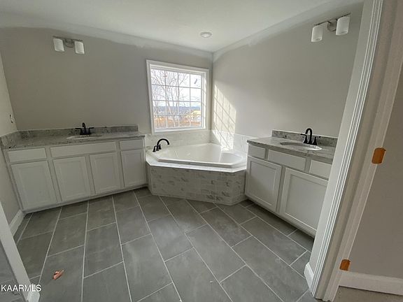 5th image of 2631 Graham Hill Ln Lot 229