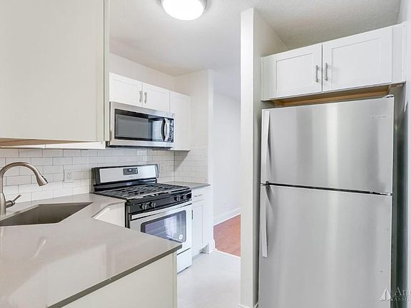 4th image of 1966 1st Ave APT 3C