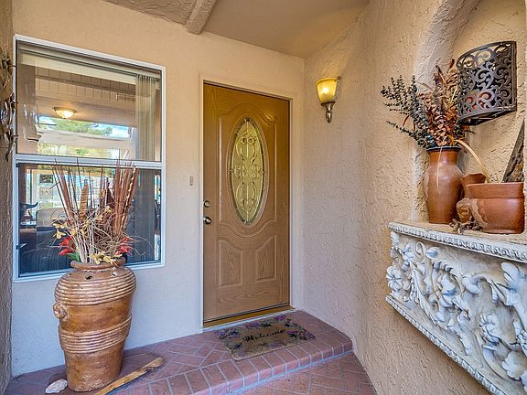 4th image of 1230 N Abrego Dr