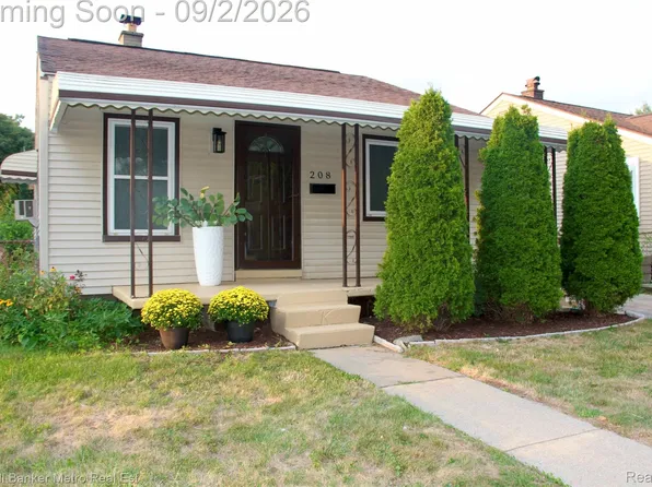 208 W Fairmount Ave, Pontiac, MI 48340