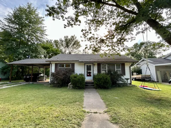 1632 Strait Avenue, Seneca, MO 64865