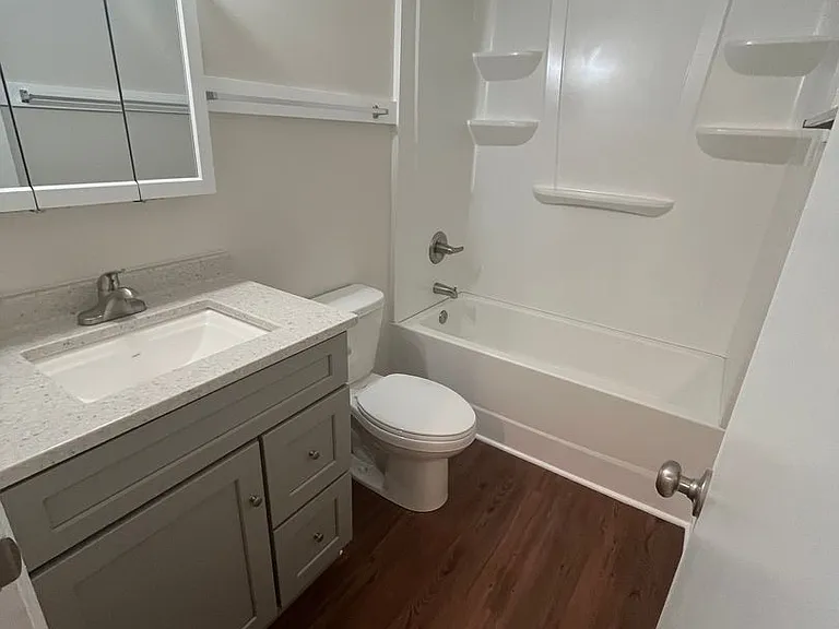 228 Bridgefield Pl — Photo 6